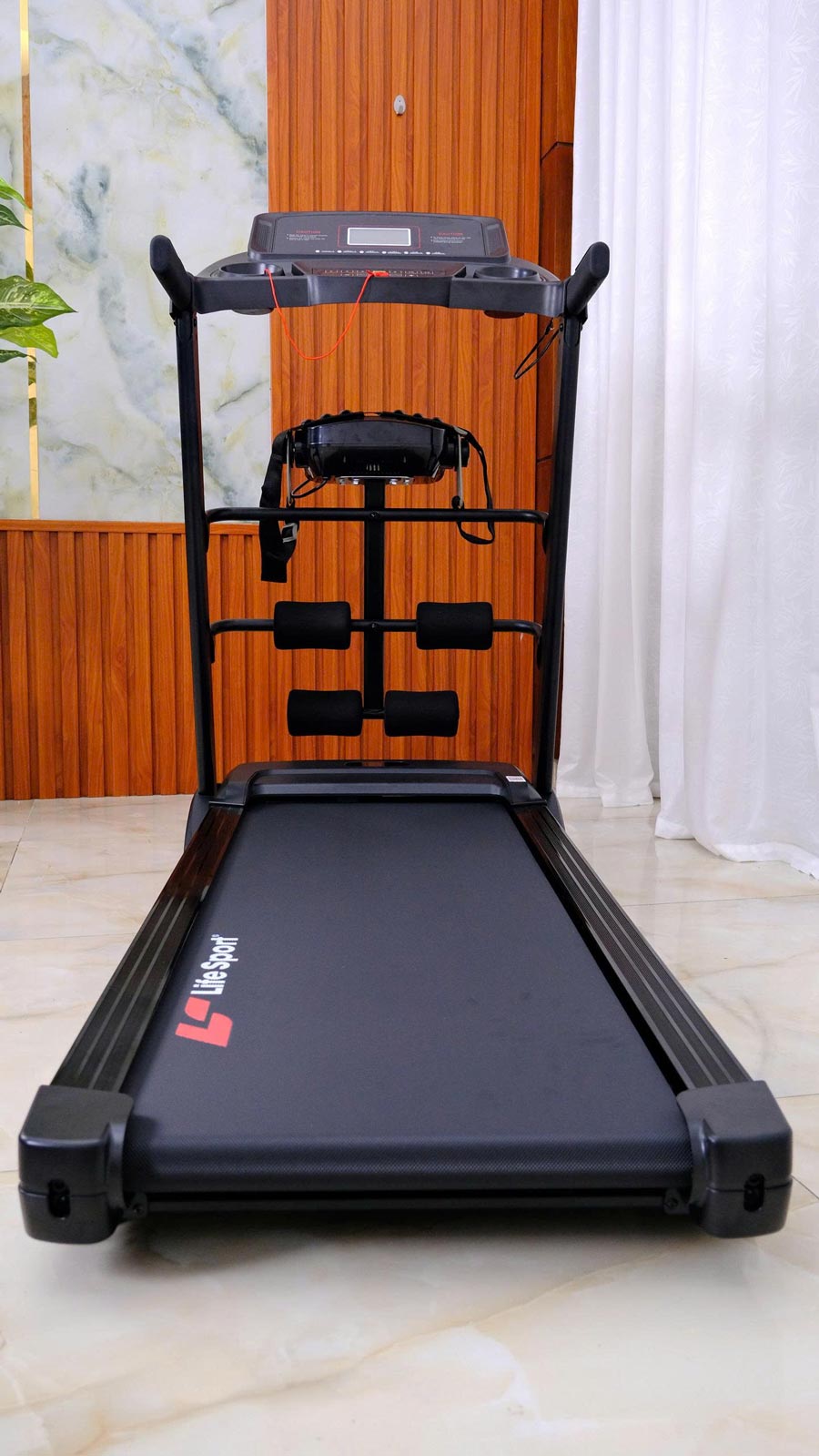 May-chay-bo-lifesport-ls-2500-thuc-te