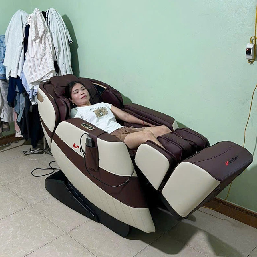 Vợ chồng anh Hậu ở Nam Định đã chọn mua ghế massage LS-789