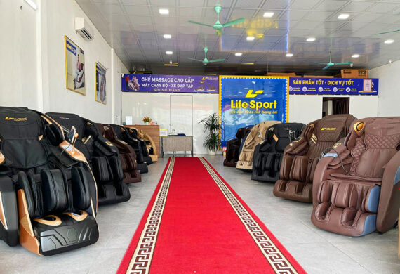 Các mẫu ghế massage bên trong showroom Lifesport tại Hà Tĩnh