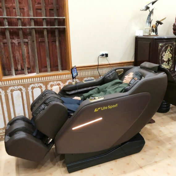 Ghế massage Lifesport LS-369 được chú Hoàng ở Nam Định tin dùng