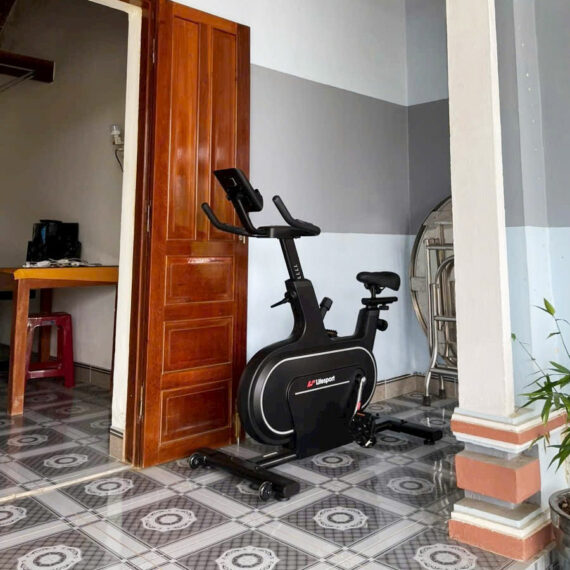 Gia Đình Chú Khánh Ở Long An Đã Tin Tưởng Và Chọn Mua Xe Đạp Tập Lifesport LS-5977